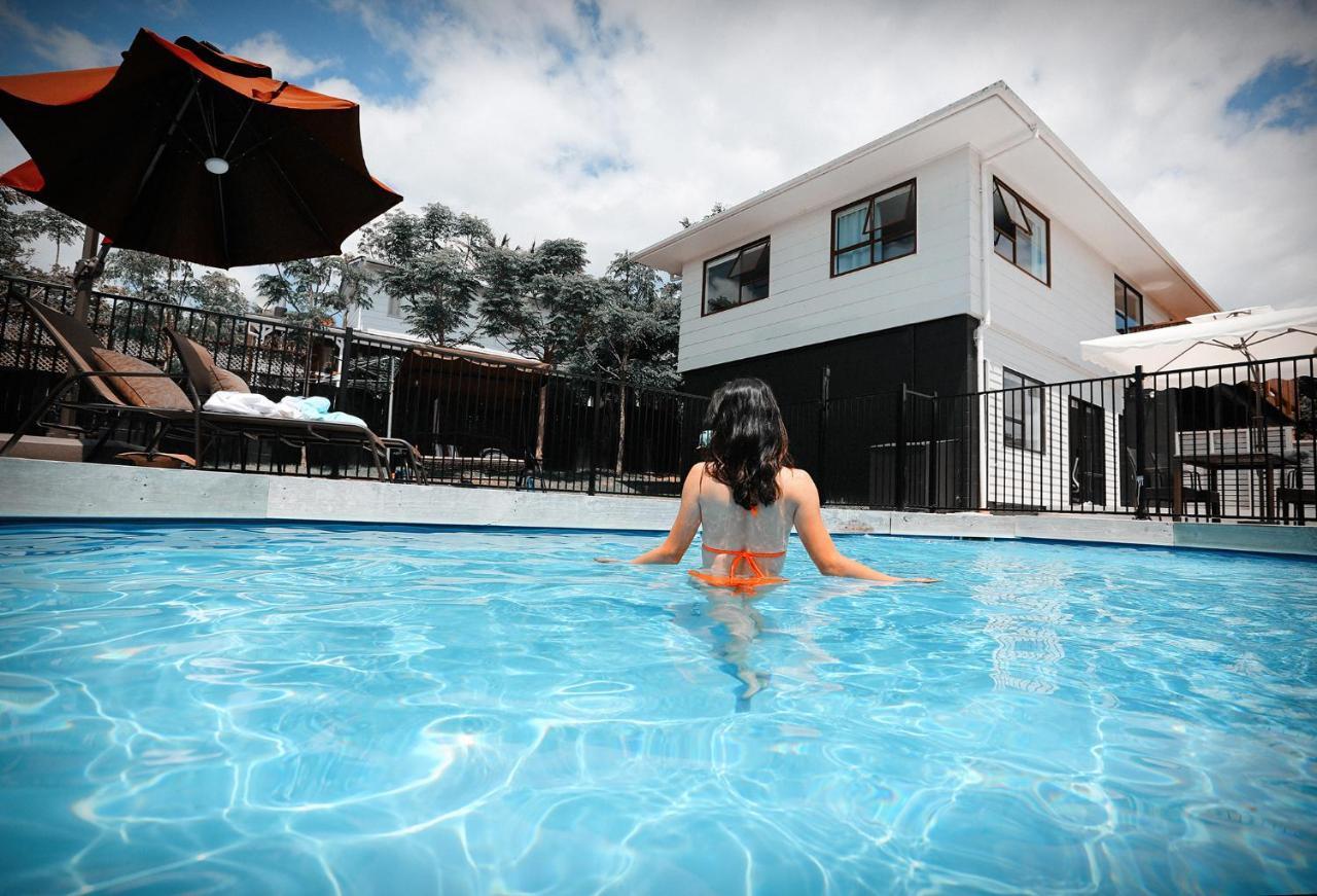 Swimming Pool Holiday Villa Окленд Экстерьер фото