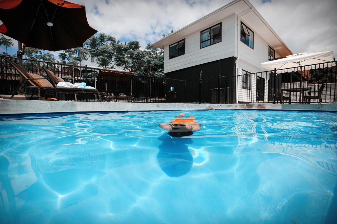 Swimming Pool Holiday Villa Окленд Экстерьер фото